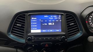 Used 2019 Hyundai New Santro 1.1 [2018-2020] Sportz SE Petrol Manual top_features Integrated (in-dash) music system