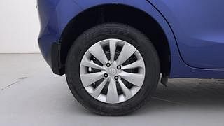 Used 2017 Maruti Suzuki Baleno [2015-2019] Delta Petrol Petrol Manual tyres RIGHT REAR TYRE RIM VIEW