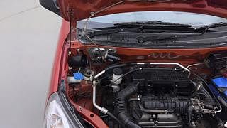 Used 2014 Maruti Suzuki Alto 800 [2012-2016] Vxi Petrol Manual engine ENGINE RIGHT SIDE HINGE & APRON VIEW