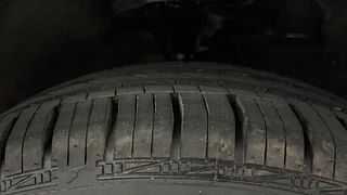 Used 2016 Hyundai Eon [2011-2018] Magna + Petrol Manual tyres RIGHT FRONT TYRE TREAD VIEW