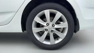 Used 2013 Hyundai Verna [2011-2015] Fluidic 1.6 VTVT SX Petrol Manual tyres LEFT REAR TYRE RIM VIEW