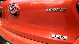 Used 2018 Hyundai Grand i10 [2013-2017] Sportz (O) 1.2 kappa VTVT Petrol Manual dents MINOR DENT