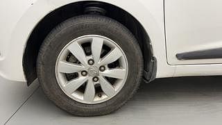 Used 2016 Hyundai Xcent [2014-2017] SX Petrol Petrol Manual tyres LEFT FRONT TYRE RIM VIEW