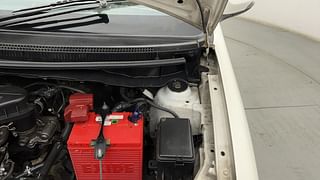 Used 2015 Toyota Etios Liva [2010-2017] VX Petrol Manual engine ENGINE LEFT SIDE HINGE & APRON VIEW