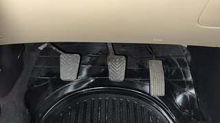 Used 2018 Hyundai Eon [2011-2018] Era + Petrol Manual interior PEDALS VIEW