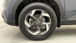 Used 2019 Hyundai Venue [2019-2022] SX Plus 1.0 Turbo DCT Petrol Automatic tyres LEFT FRONT TYRE RIM VIEW