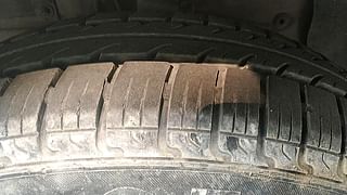 Used 2014 Fiat Punto [2011-2014] Active 1.3 Diesel Manual tyres LEFT FRONT TYRE TREAD VIEW