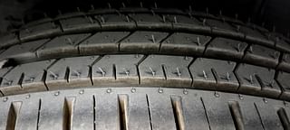 Used 2017 Hyundai Elite i20 [2014-2018] Sportz 1.2 Petrol Manual tyres RIGHT REAR TYRE TREAD VIEW