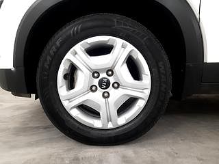 Used 2020 Kia Sonet HTX 1.0 iMT Petrol Manual tyres LEFT FRONT TYRE RIM VIEW