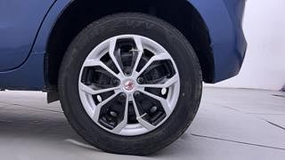 Used 2017 Maruti Suzuki Baleno [2015-2019] Delta Petrol Petrol Manual tyres LEFT REAR TYRE RIM VIEW