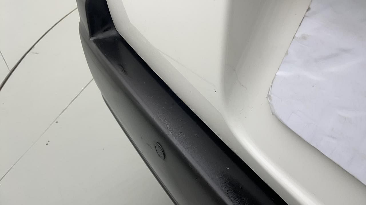 Used 2022 Maruti Suzuki Eeco AC(O) 5 STR Petrol Manual dents MINOR SCRATCH