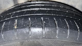 Used 2016 Maruti Suzuki Ciaz [2014-2017] ZXi+ RS Petrol Manual tyres RIGHT REAR TYRE TREAD VIEW