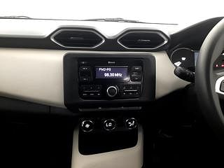 Used 2021 Nissan Magnite XL Petrol Manual interior MUSIC SYSTEM & AC CONTROL VIEW