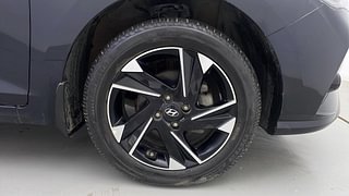 Used 2020 Hyundai Verna SX Opt IVT Petrol Petrol Automatic tyres RIGHT FRONT TYRE RIM VIEW