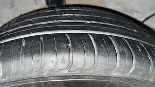 Used 2022 Hyundai New i20 Asta (O) 1.2 MT Petrol Manual tyres RIGHT REAR TYRE TREAD VIEW