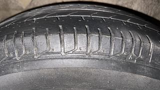 Used 2012 Hyundai i10 [2010-2016] Magna 1.2 Petrol Petrol Manual tyres RIGHT REAR TYRE TREAD VIEW