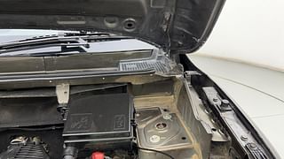 Used 2017 Renault Kwid [2015-2019] RXT Petrol Manual engine ENGINE LEFT SIDE HINGE & APRON VIEW