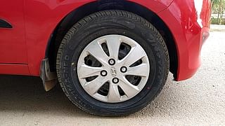 Used 2012 Hyundai i10 Magna 1.2 Kappa2 Petrol Manual tyres RIGHT FRONT TYRE RIM VIEW