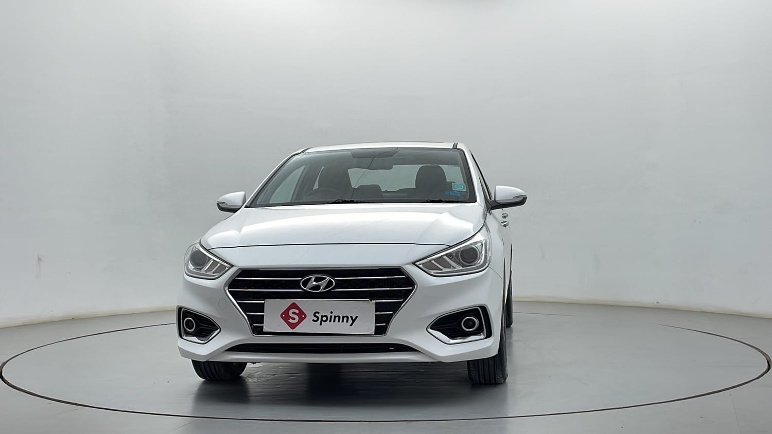 LEFT FRONT CORNER VIEW