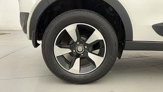 Used 2018 Tata Nexon [2017-2020] XZA Plus Dual Tone Roof AMT Petrol Petrol Automatic tyres RIGHT REAR TYRE RIM VIEW