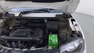 Used 2016 Renault Kwid [2015-2019] RXT Petrol Manual engine ENGINE LEFT SIDE HINGE & APRON VIEW