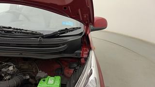 Used 2016 Hyundai Eon [2011-2018] Sportz Petrol Manual engine ENGINE LEFT SIDE HINGE & APRON VIEW