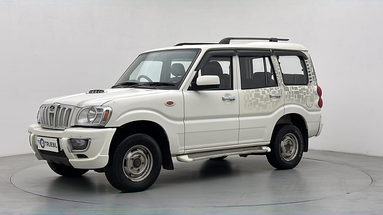 Mahindra Scorpio EX BS-IV at Pune for 625000