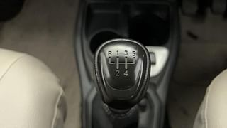 Used 2017 Datsun Redi-GO [2015-2019] T(O) 1.0 Petrol Manual interior GEAR  KNOB VIEW
