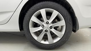 Used 2013 Hyundai Verna [2011-2015] Fluidic 1.6 CRDi SX Diesel Manual tyres LEFT REAR TYRE RIM VIEW