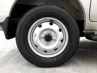 Used 2020 Maruti Suzuki Eeco AC 5 STR Petrol Manual tyres RIGHT REAR TYRE RIM VIEW