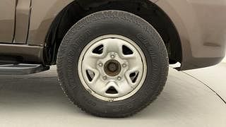 Used 2014 Tata Safari Storme [2012-2015] 2.2 EX 4x2 Diesel Manual tyres RIGHT FRONT TYRE RIM VIEW