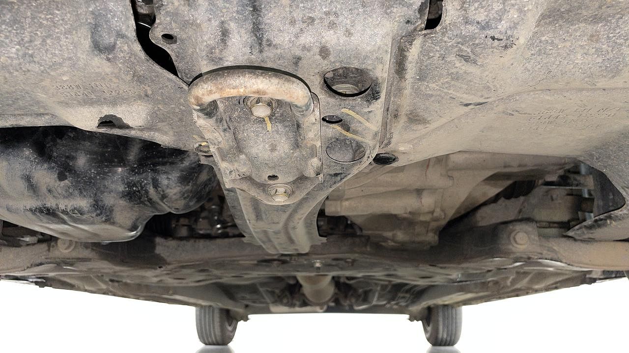 Used 2011 Toyota Corolla Altis [2008-2011] 1.8 G Petrol Manual extra FRONT LEFT UNDERBODY VIEW