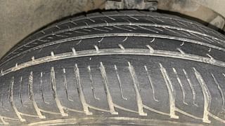 Used 2014 Nissan Terrano [2013-2017] XV D THP Premium 110 PS Diesel Manual tyres RIGHT FRONT TYRE TREAD VIEW