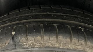 Used 2016 Volkswagen Polo [2015-2019] Highline1.2L (P) Petrol Manual tyres RIGHT REAR TYRE TREAD VIEW