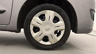 Used 2013 Maruti Suzuki Wagon R 1.0 [2010-2019] VXi Petrol Manual tyres RIGHT FRONT TYRE RIM VIEW