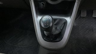 Used 2015 Hyundai i10 [2010-2016] Magna Petrol Petrol Manual interior GEAR  KNOB VIEW