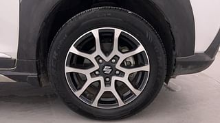 Used 2022 Maruti Suzuki XL6 Alpha Plus AT Petrol Automatic tyres RIGHT FRONT TYRE RIM VIEW