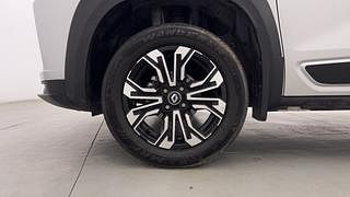 Used 2021 Renault Kiger RXT (O) MT Petrol Manual tyres LEFT FRONT TYRE RIM VIEW