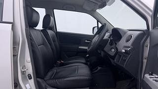Used 2012 Maruti Suzuki Wagon R 1.0 [2010-2019] VXi Petrol Manual interior RIGHT SIDE FRONT DOOR CABIN VIEW