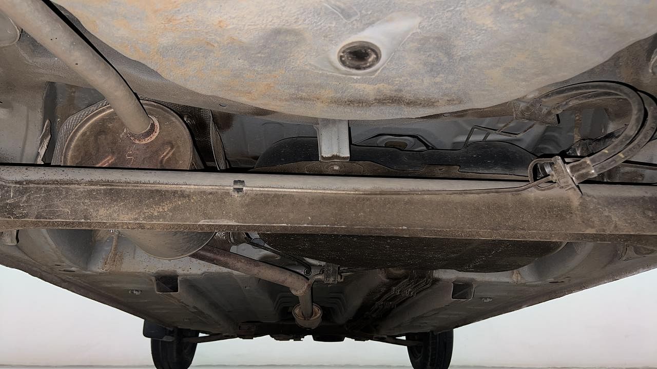 Used 2018 Renault Kwid [2015-2019] 1.0 RXT AMT Petrol Automatic extra REAR UNDERBODY VIEW (TAKEN FROM REAR)