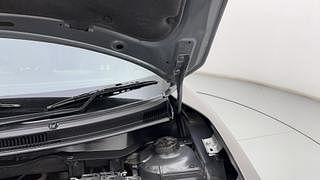 Used 2018 Maruti Suzuki Swift [2017-2021] ZXi AMT Petrol Automatic engine ENGINE LEFT SIDE HINGE & APRON VIEW