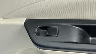 Used 2016 Maruti Suzuki Celerio VXI CNG Petrol+cng Manual top_features Rear power window