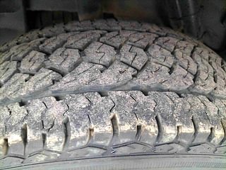 Used 2019 renault Duster 85 PS RXS MT Diesel Manual tyres RIGHT REAR TYRE TREAD VIEW