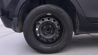 Used 2014 Maruti Suzuki Swift Dzire VXI Petrol Manual tyres RIGHT REAR TYRE RIM VIEW