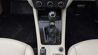 Used 2017 Skoda Octavia [2017-2018] 1.8 TSI AT Ambition + Petrol Automatic interior GEAR  KNOB VIEW