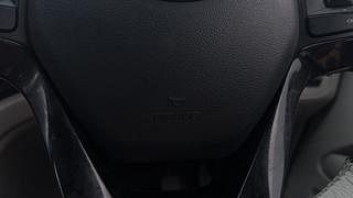 Used 2019 Mahindra Marazzo M6 8str Diesel Manual top_features Airbags