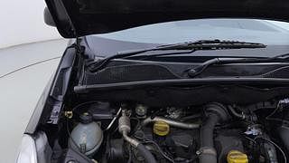 Used 2016 Renault Lodgy [2015-2019] 85 PS RXL Diesel Manual engine ENGINE RIGHT SIDE HINGE & APRON VIEW
