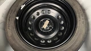 Used 2015 Hyundai Elite i20 [2014-2018] Asta 1.4 CRDI Diesel Manual tyres SPARE TYRE VIEW