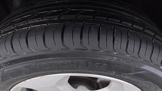 Used 2018 JEEP Compass [2017-2021] Limited 1.4 Petrol AT Petrol Automatic tyres LEFT FRONT TYRE TREAD VIEW