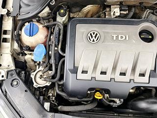 Used 2014 Volkswagen Jetta [2013-2017] Comfortline TDI Diesel Manual engine ENGINE RIGHT SIDE VIEW